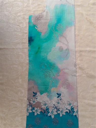 Easy Guide to Cutting Ladies Shirts for Beginners