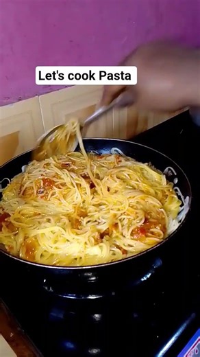 come with me let's cook heavenly 🍝 pasta.