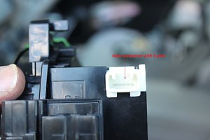 Need to find female connector for spiral cable/clockspring