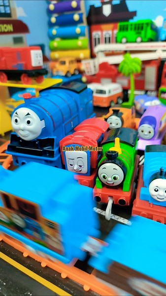 Children's Song Ride the Train Toot Toot Toot to Bandung Surabaya #ridingthetrain #train #railway...