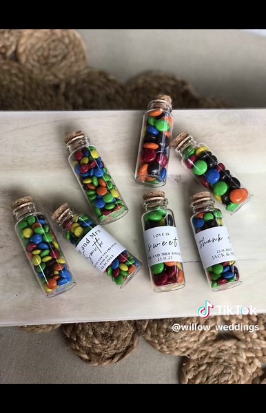 Simple wedding favours for guests to enjoy ✨🤍 #CapCut #weddingfavours #wedding #2025wedding #bridetobe