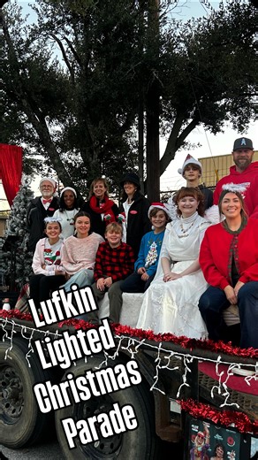 It’s A Wonderful Life with the Angelina Arts Alliance ♥️. Drop your parade pics in the comments 📸 | Angelina Arts Alliance