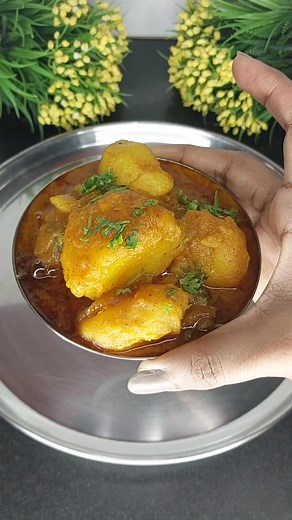 Diwali Wali Lunch Thali😍 DAY 218 of lunch ideas❤️ 🔰Dum aloo 🔰Malai paneer 🔰Boondi raita 🔰Ghee roti 🔰Zeera rice 🔰Dhokla 🔰Chutney 🔰Cucumber . . Follow @ankitas.kitchen for yummicilious content. . . #indianfood #yummyfood #lunchtime #lunch #lunchscenes #lunchthali #lunchideas #homemadefood #homecookedfood #homemadecooking #homemadewithlove #happydiwali #diwalispecial #diwali2023 #reelsinstagram #reeltoreel #reelvideo #reels2023 #reeltrends #reelkarofeelkaro #reellife #reelsvideo #reelbhara
