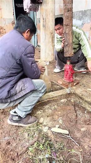 How Hydraulic Jacks Safeguard Century - Old Homes