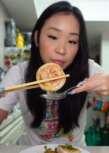 Delicious Pan Fried Pork Buns Recipe to Satisfy Cravings