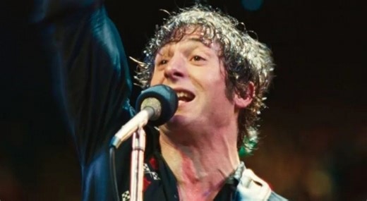 Filme sobre Bruce Springsteen, estrelado por Jeremy Allen White, tem primeiro trailer liberado