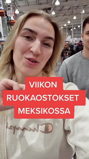 Isot ruokaostokset Costcossa Meksikossa! Millaista ruokaa amerikassa myydään? Costcossa on yleensä kaikki hurjan isoissa pakereissa ja siks täältä aina ostaa paljon kerralla 😂 mutta täällä on myös parhaat marjat joten haluun aina tänne ✨️ Ooksä käynt costcossa? #costco #viikonruokaostokset #tuumunkaa #ruokakauppa #meksikolainenruoka #kiafinska #meksiko