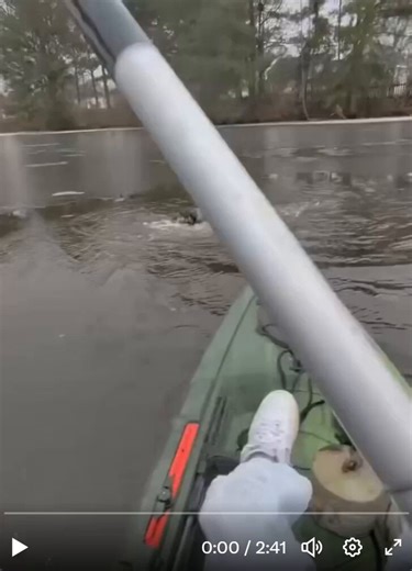 HEROIC! Virginia teenager Hugh Pinneo rushed into action to rescue a neighbor’s dog struggling in a frozen pond behind his home. Pinneo states, “When my mom told me a dog was drowning, I was already halfway out the door. I didn't really think about the risk or the cold in the moment, I just realized if I'm the one who can help, I'm the one who's gotta go.” He’s raised right. 👏🏾