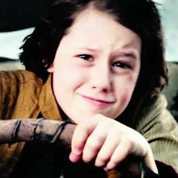 Can I escape from the giant's grasp? #shorts #movie #film #movierecap #zmj60121ymjr