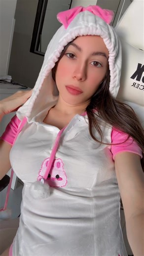 Os vídeos de Helenstar25 (@helenstar25) com som original - — 𝐆𝐚𝐛𝐬 🐾 !