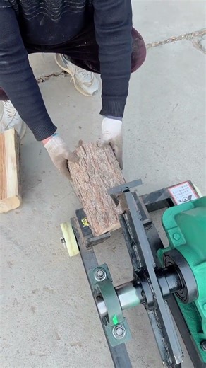 Watch This Machine Split Wood Like Butter🪵| #shorts