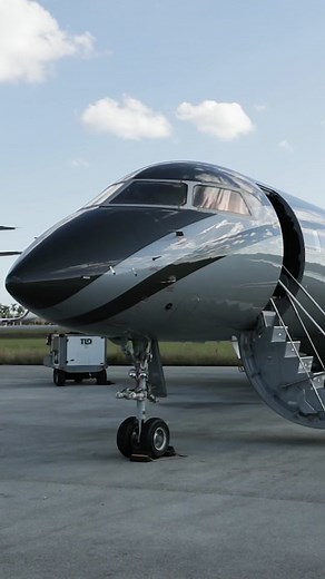 Make your in-flight experience more memorable with an interior refurbishment 😉🛩📈 Ready to discuss your project? Contact us today 📧 sales@vipcompletions.net ☎️ 1 954.772.1364 #vipcompletions #flyprivate #upgrade #experience #privatejet #luxurytravel #bizav #bombardier #dassault #boeing #gulfstream