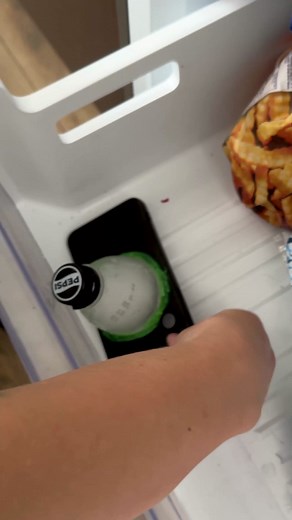 Smart way to cool your phone | Science, Tech and Universe