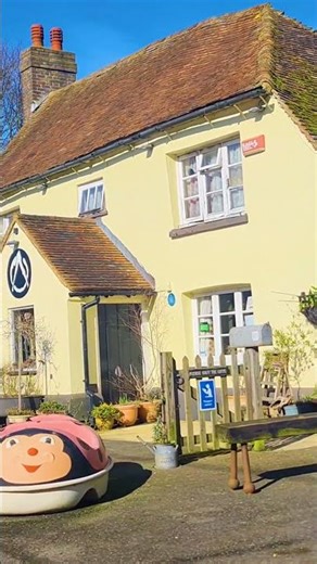 A traditional English Pub 🇬🇧 | Kent Countryside
