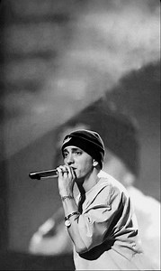 Eminem Wallpapers for 90s Hip-Hop Fans