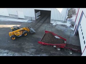 Shipping potatoes at CP Farms