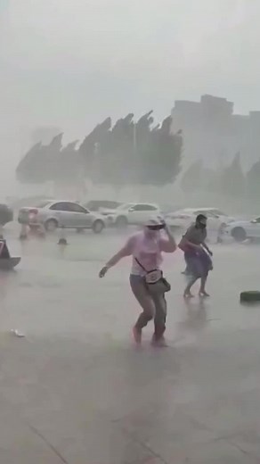 Fierce Wind ASMR Experience: Nature's Satisfying Sounds