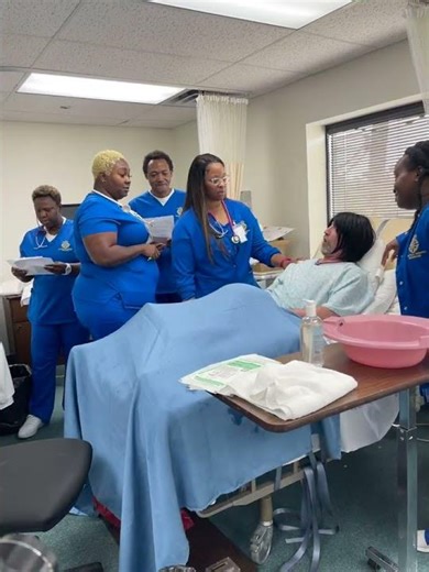 Students React to Actual Labor Pain Simulation #nursing #shorts