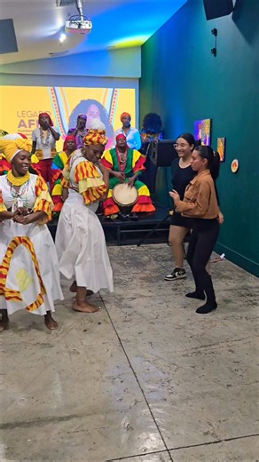 😆 Garifunas Bailando Punta 💃🥳 #baile #puntacatracha #ritmopunta #garifuna #bailes #shorts #viral