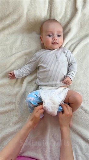 Easy change of diaper 💦 | 5-Minute Crafts