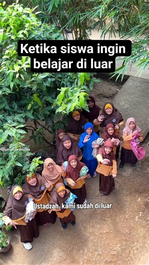 Teacher's reaction when students want to have class outside