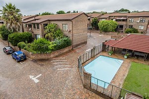 3 Bedroom Apartment / flat to rent in Noordhang - Unit 46 Belle Aire Gardens 100 Bellairs Drive - Randburg - Property24