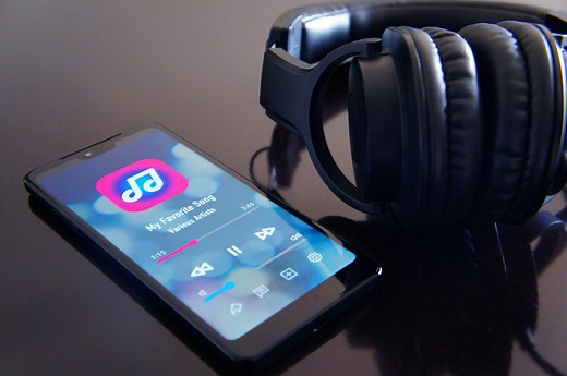 【高校生が選ぶ】「好きな曲」ランキング！　2位は「Seven／JUNG KOOK＆Latto」、1位は？ | 音楽 ねとらぼリサーチ