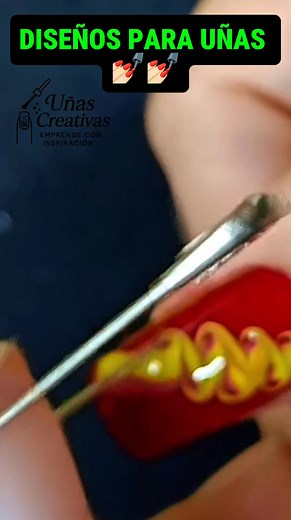 Otro diseño para uñas 😍💅🏻💅🏻 #ñasbonitas #uñasbonitas #tutorialdeuñas #uñasacrilicas #uñas #nailart #nailsnailsnails | Uñas Creativas Emprende con Inspiración