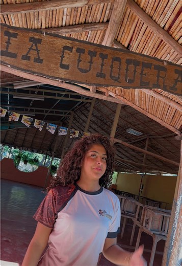 Uniforme exclusivo 2026 de Yoleth Moda