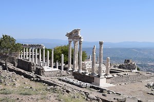 Pergamon: The Glorious Greek City and the Smart Alliance with Rome - GreekReporter.com