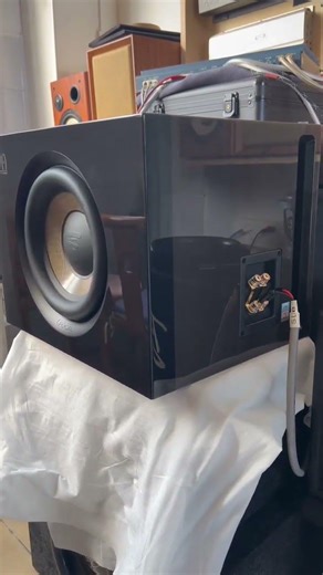 Sub woofer, custom box