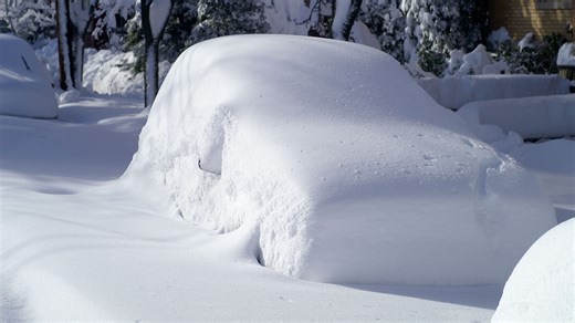 Car pro reveals 30c hack for deicing windshield & you may already have the items