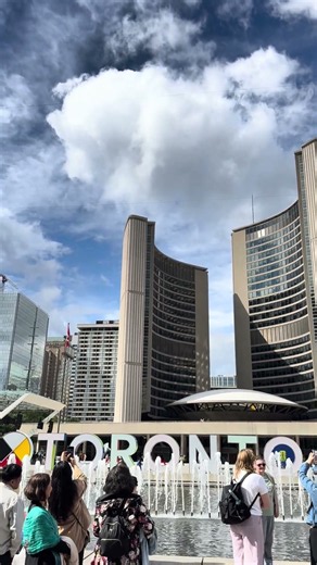 Toronto City Hall Toronto’s Most Famous Square? 8168 Nathan Phillips Square#canadaontheroad