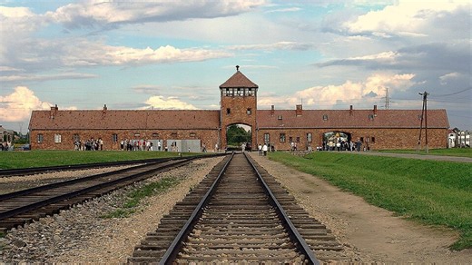 Διεθνής Ημέρα Μνήμης για τα Θύματα του Ολοκαυτώματος: Η ιστορία και το μήνυμα της 27ης Ιανουαρίου | Athens Magazine