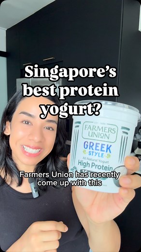 Annabelle Johnson on Instagram: "Most protein yogurts contain flavouring and sweeteners, so I was really excited to see @farmersuniongreekyogurt’s latest protein yogurt! It contains really simple ingredients and is great for those looking to increase their protein intake. 💪🏽 Their regular greek style yogurt remains my preferred option for children since most kids benefit from the fat and they don’t generally need that much protein. 👧🏽 Send this to a yogurt lover and follow for more! 🥛"