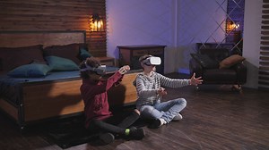 Friends using VR to learn - Free Stock Video