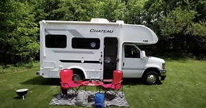 Thor Drops the Ultra-Compact 2026 Chateau 19Z and It's the Perfect Class C for Couples