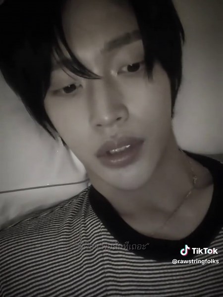 ก็เพราะรัก ( #seokbin #eunseok #wonbin #riize )