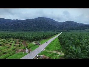 Superb aeriel view of one of the Malaysia’s most beautiful road to Gunung Ledang National Park