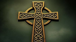 What is the legend of the Celtic Cross What is the pagan meaning of the Celtic Cross
