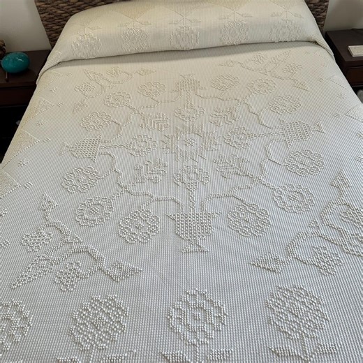 Vintage Bates Fringed Bedspread Queen/vintage Ivory Hobnail Bedding 118 X 104 - Etsy