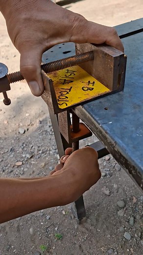 Diy vise #diy #creative #tools #homemadetools #viseproject #craf #toolstipsandtricks | ASIA TOOLS