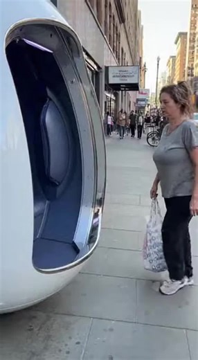 Is this the future of street fashion in 2026? This high-pressure transformation pod is next level. Tech meets beauty—how many stars would you give this? 🤖✨#futuretech #2026 #FutureTechnology #innovation #scifi