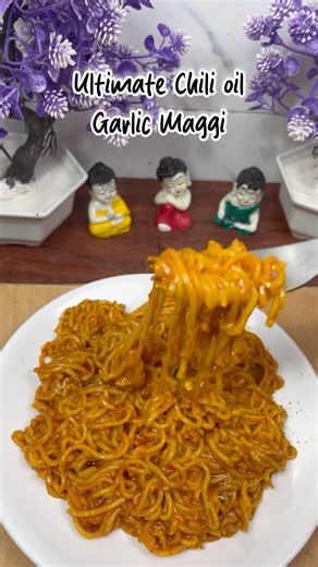 Ultimate Chili Oil Garlic Maggi | #garlicmaggi #maggirecipe #maggihacks #shorts #quickrecipe
