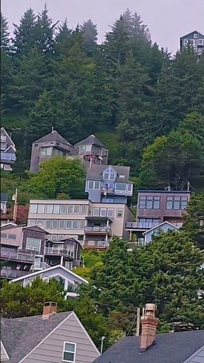 Agate Hunting at Oceanside, Oregon | Coastal Treasure Hunt