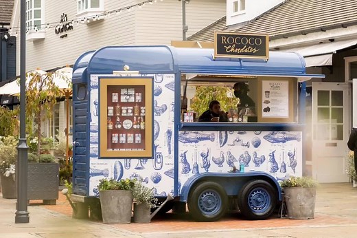 Chocolate lovers rejoice! Rococo Chocolates have opened in the Village! ​⠀ ⠀ Brimming with luxurious chocolate gifts, innovative collections of handmade truffles and indulgent hot chocolates, you'll be sure to find exceptional flavours at the new kiosk. | Bicester Village