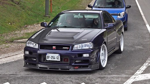 Nissan Skyline R34 GTR Midnight Purple