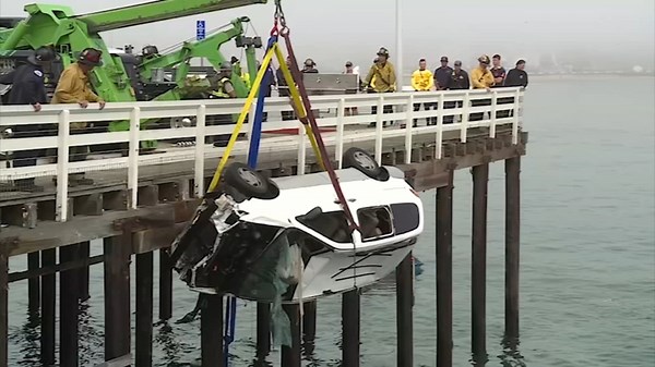 Driver dies after van plunges into water at Santa Cruz Wharf; dog survives, authorities say
