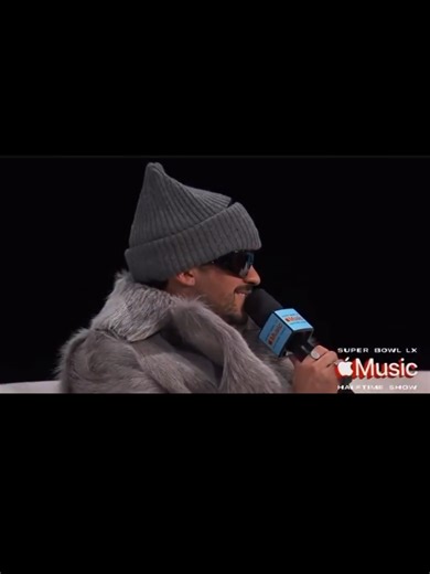 Bad Bunny Celebra México en Entrevista con Apple Music