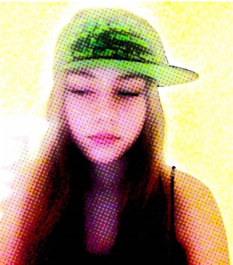 my old computer is so cool!!!! i just freaking remembered it has cool filters #computer #2014 #fyp #brunette #targetaudience